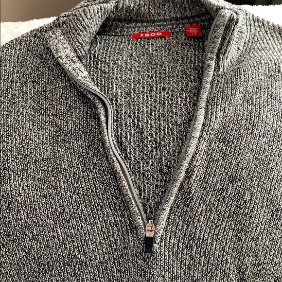 Izod men’s sweater! NEVER WORN!⭐️⭐️ size large - Picture 2 of 4